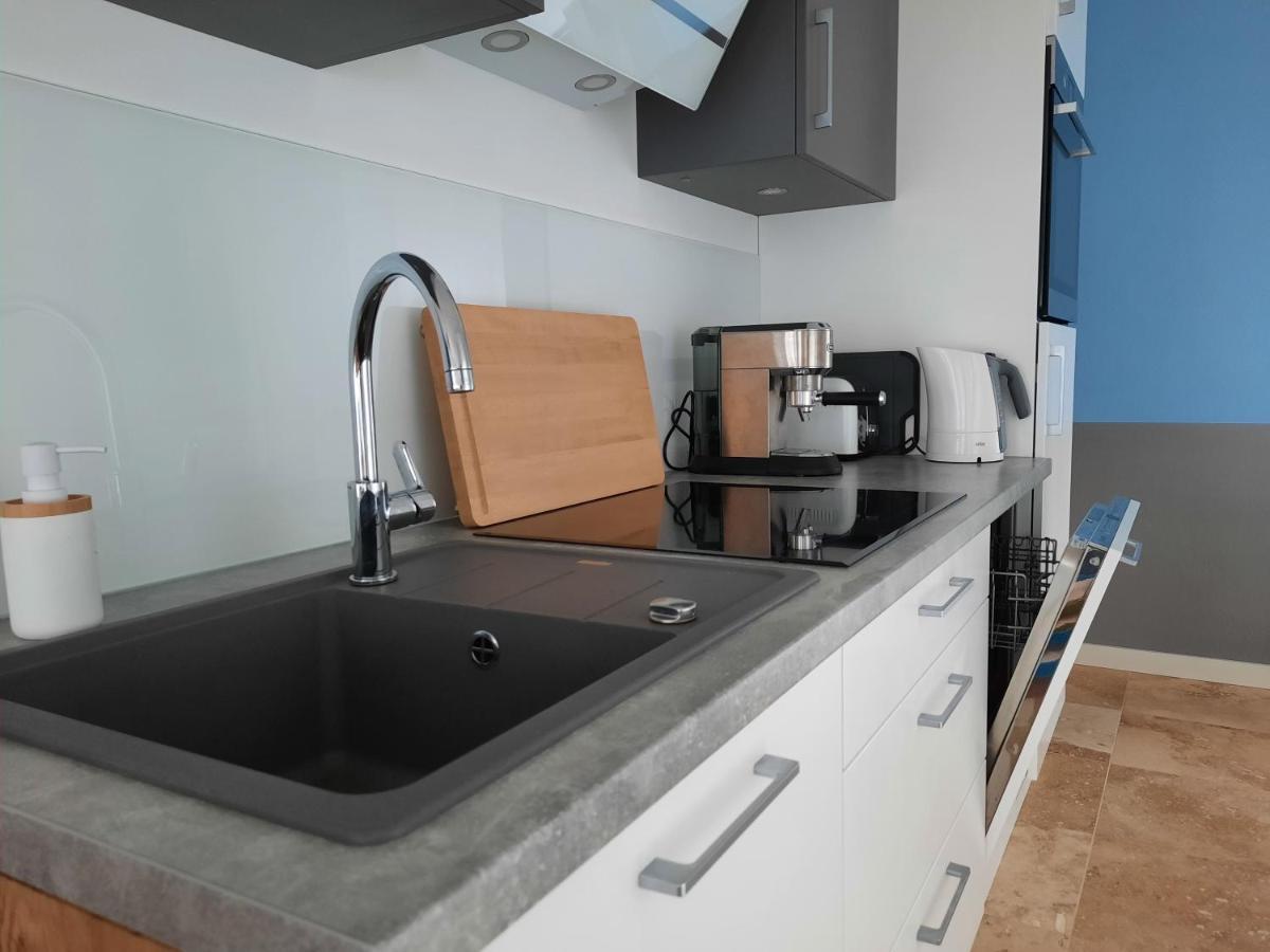 Ferienwohnung Rote Kate 보른 외부 사진